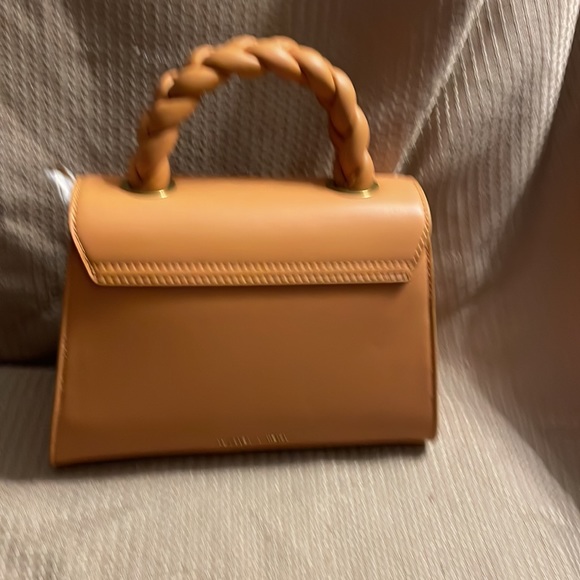 Charles&Keith shoulder bag yellow - Picture 2 of 7
